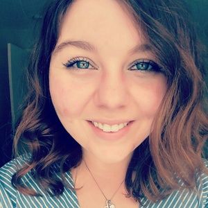 Meet your Posher, Dakota